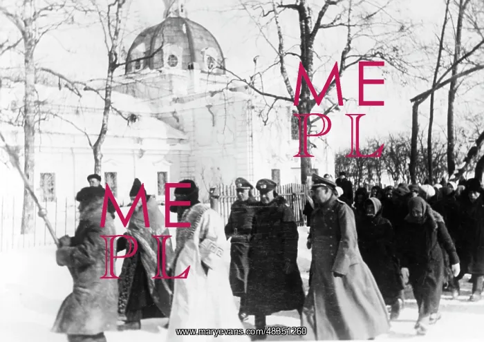 : Procession in Krasnoye Selo, 1942 : Procession in Krasnoye Selo, 1942