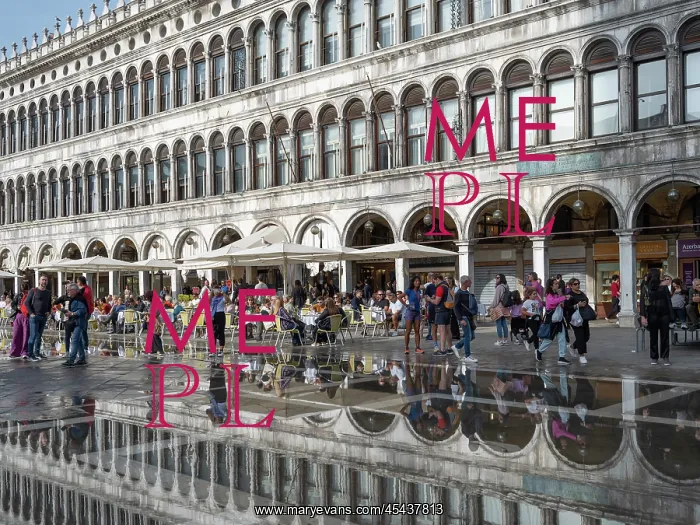 : Procuratie Vecchie, Piazza San Marco, Venice, Italy : Procuratie Vecchie, Piazza San Marco, Venice, Italy
