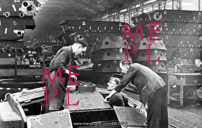 : Production of tanks in a tank factory : Production of tanks in a tank factory