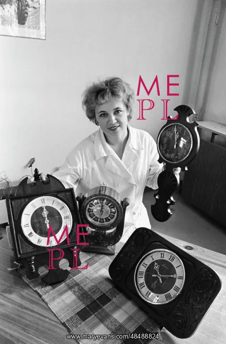 : Products of Moscow clock factory : Products of Moscow clock factory
