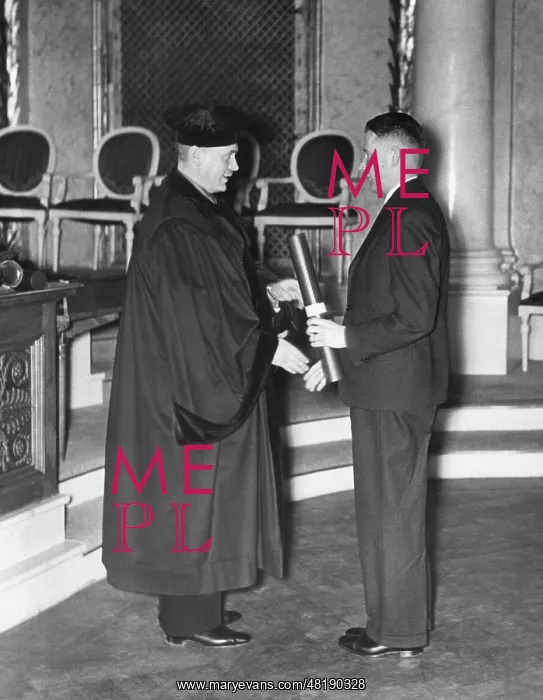 : Prof. Breloer is awarding a doctorate, 1937 : Prof. Breloer is awarding a doctorate, 1937