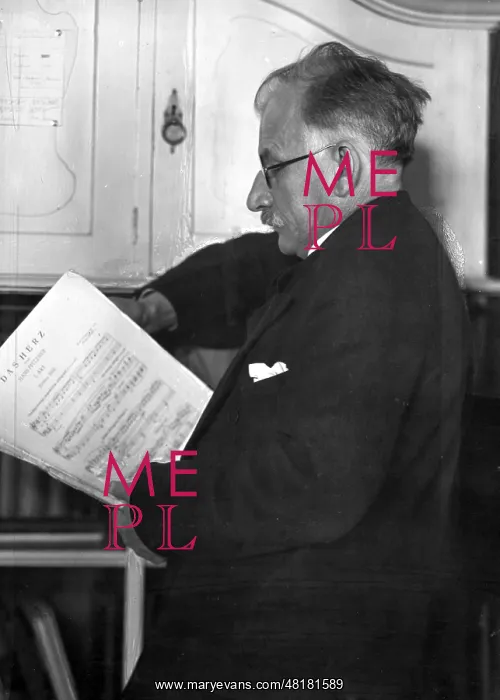 : Prof. Hans Erich Pfitzner : Prof. Hans Erich Pfitzner
