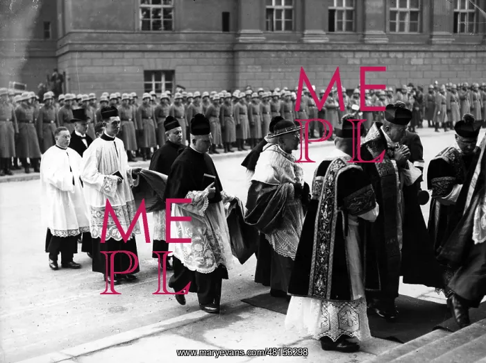 : Prof. Nikolaus Bares : Prof. Nikolaus Bares