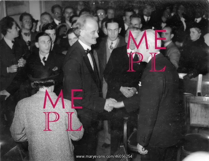 : Professor August Piccard : Professor August Piccard