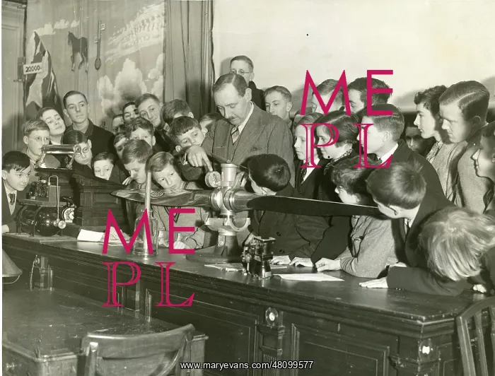 : Professor G.T.R. Hill explaining how a variable pitch pr : Professor G.T.R. Hill explaining how a variable pitch pr