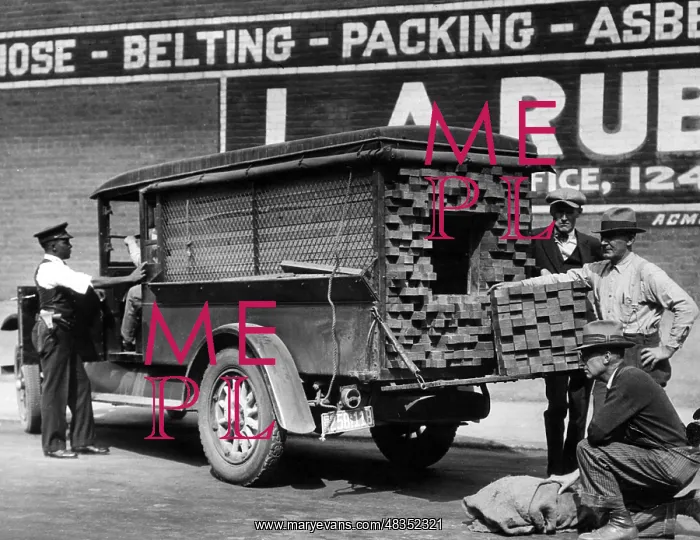 : Prohibition: Bootlegging in America, 1932 : Prohibition: Bootlegging in America, 1932