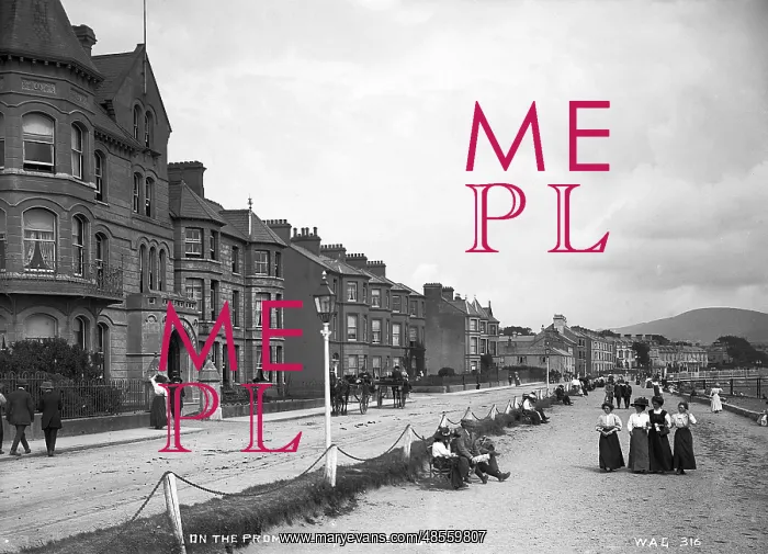 : On the Promenade, Warrenpoint : On the Promenade, Warrenpoint