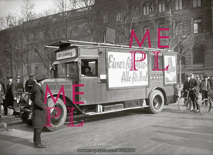 : Propaganda bus during the election campaign : Propaganda bus during the election campaign