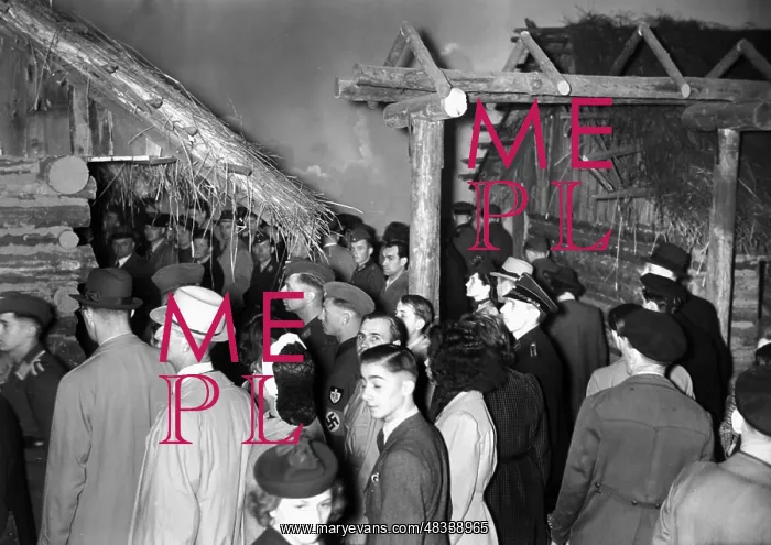 : The propaganda exhibition Das Sowjetparadies : The propaganda exhibition Das Sowjetparadies