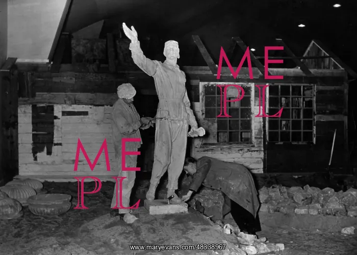 : The propaganda exhibition Das Sowjetparadies : The propaganda exhibition Das Sowjetparadies