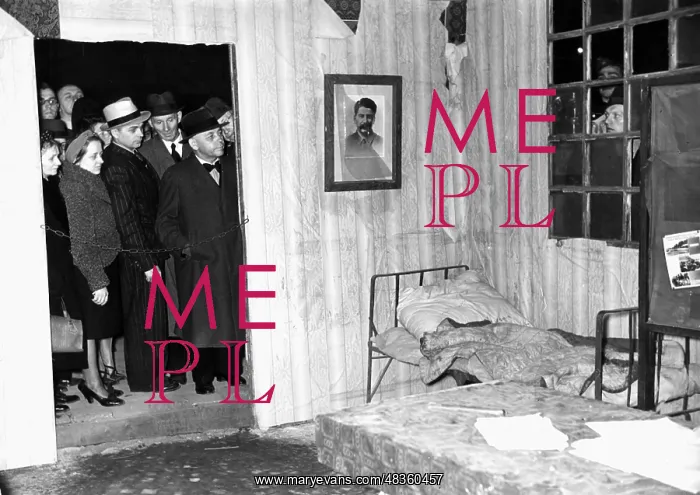 : The propaganda exhibition Das Sowjetparadies : The propaganda exhibition Das Sowjetparadies