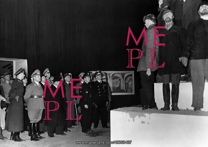 : The propaganda exhibition Das Sowjetparadies : The propaganda exhibition Das Sowjetparadies
