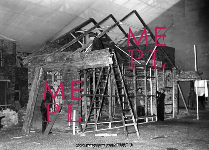 : The propaganda exhibition Das Sowjetparadies : The propaganda exhibition Das Sowjetparadies