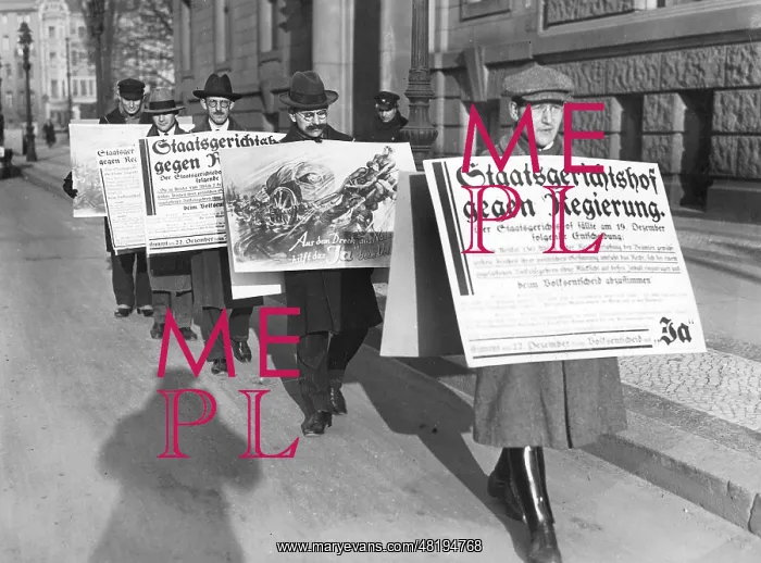 : Propaganda for the plebiscite against the Young plan, 1929 : Propaganda for the plebiscite against the Young plan, 1929