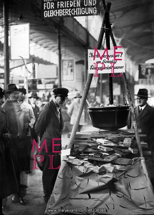 : Propaganda for the WHW Stew Sunday in Berlin : Propaganda for the WHW Stew Sunday in Berlin