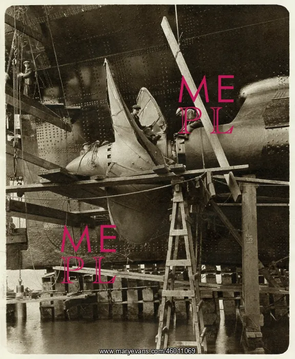 : Propeller of R.M.S. Queen Mary Ocean Liner : Propeller of R.M.S. Queen Mary Ocean Liner