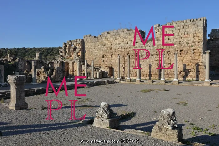 : Propylon, Perga, Antalya, Turkey : Propylon, Perga, Antalya, Turkey