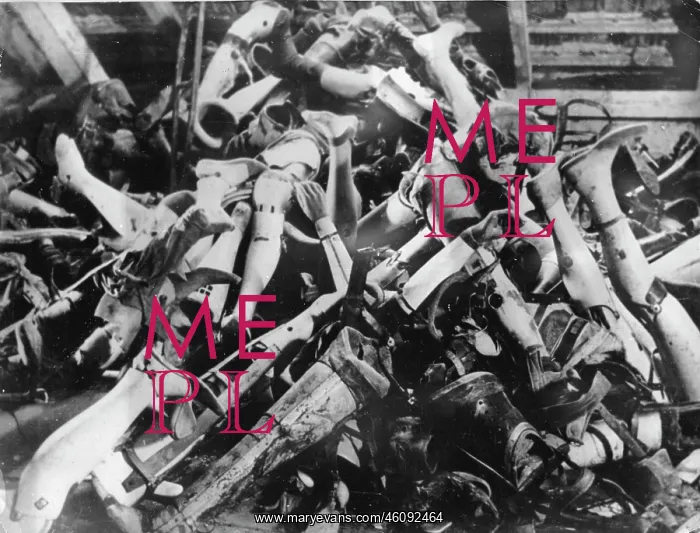 : Prostheses of murdered Jews - Auschwitz : Prostheses of murdered Jews - Auschwitz