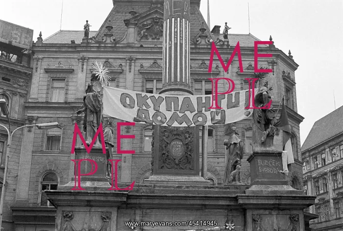 : Protest - banner - Brno : Protest - banner - Brno