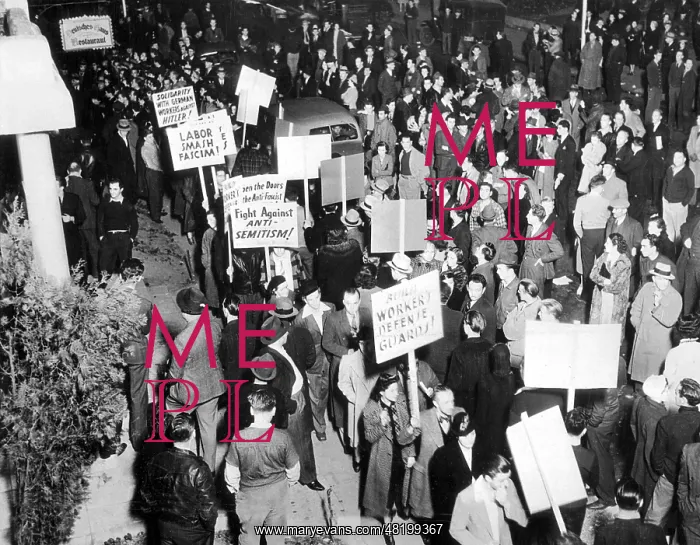 : Protest against the German government in Los Angeles, 1939 : Protest against the German government in Los Angeles, 1939