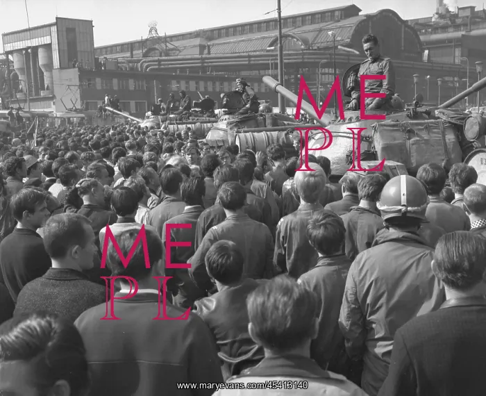  : Protest - iron works - workers - Ostrava