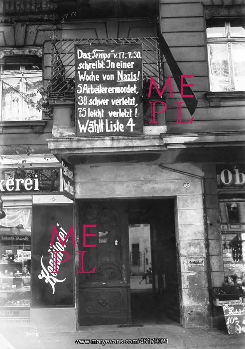  : Protest poster of the Communist Party in Berlin, 1930