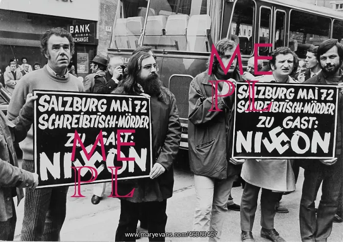 : Protest against the visit of President Richard Nixon : Protest against the visit of President Richard Nixon