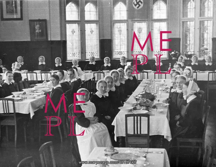 : Protestant deaconesses in Poznan in occupied Poland, 1939 : Protestant deaconesses in Poznan in occupied Poland, 1939