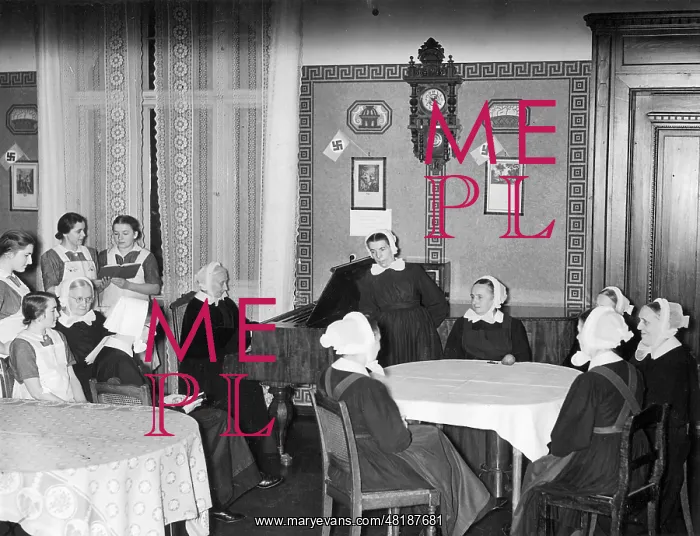 : Protestant deaconesses in Poznan in occupied Poland, 1939 : Protestant deaconesses in Poznan in occupied Poland, 1939