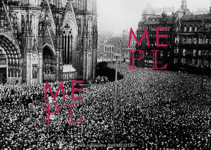 : Protests against the Treaty of Versailles, 1929 : Protests against the Treaty of Versailles, 1929