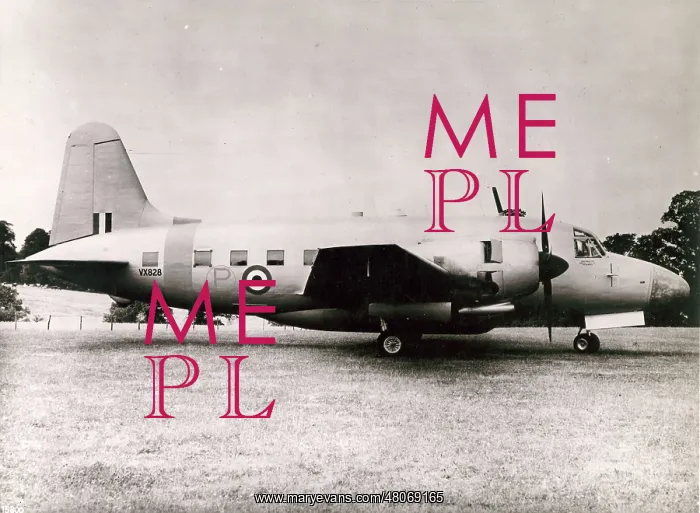 : The prototype Vickers Type 668 Varsity, VX828 : The prototype Vickers Type 668 Varsity, VX828
