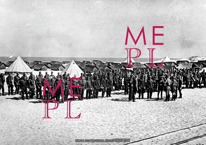 : Provisional British prison camp in Egypt, 1942 : Provisional British prison camp in Egypt, 1942