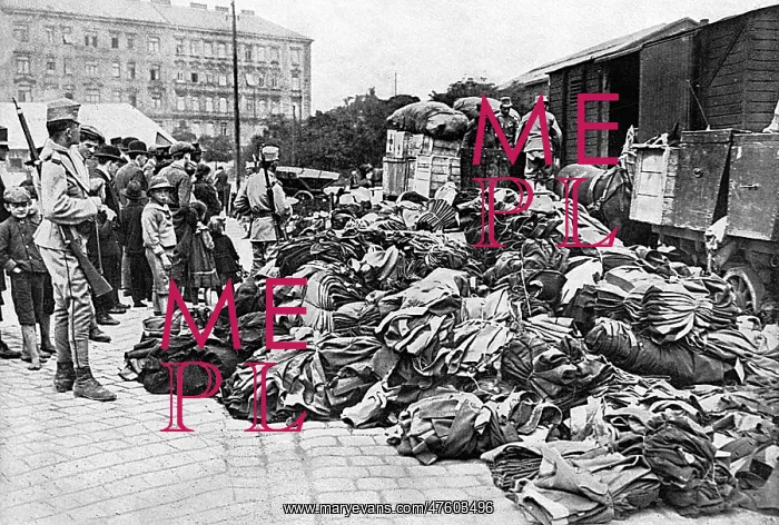 : Provisions dispatched to Austrian recruits, WWI : Provisions dispatched to Austrian recruits, WWI