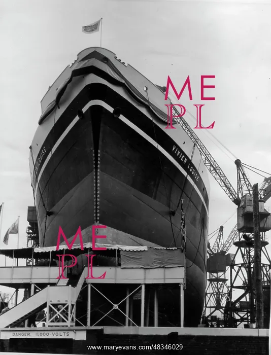 : Prow of the ship Vivien Louise : Prow of the ship Vivien Louise