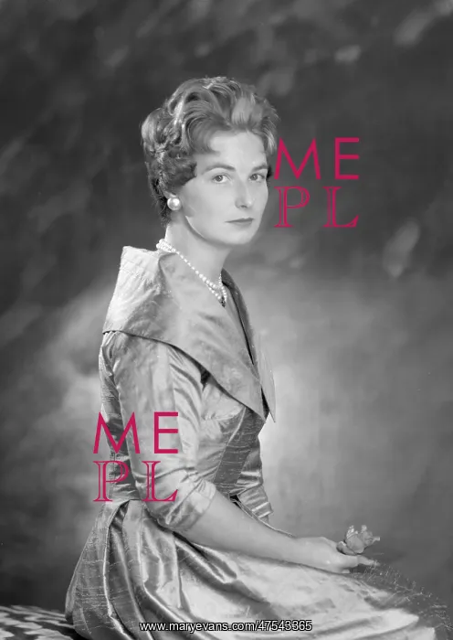  : Prudence Fyfe