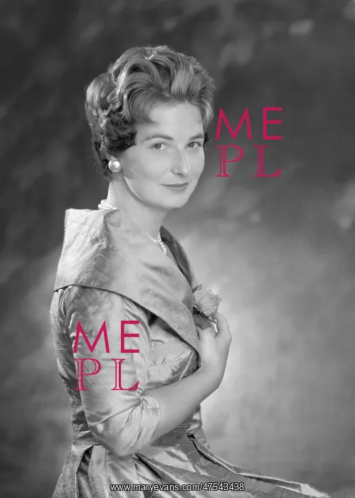  : Prudence Fyfe