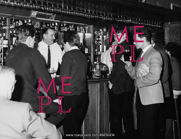 : PUB SCENE 1965 : PUB SCENE 1965