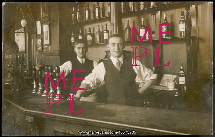  : Pub staff: barmen, 1910