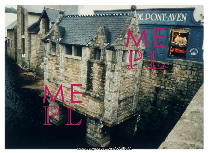 : Public toilet : Public toilet