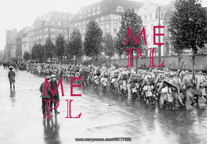 : Pull-out of the French troops from Dortmund, 1924 : Pull-out of the French troops from Dortmund, 1924