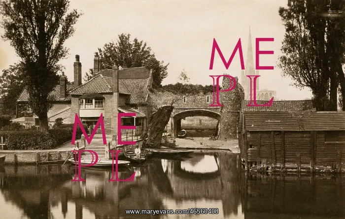 : Pulls Ferry, Norwich, Norfolk, England : Pulls Ferry, Norwich, Norfolk, England