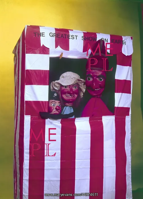 : PUNCH & JUDY : PUNCH & JUDY