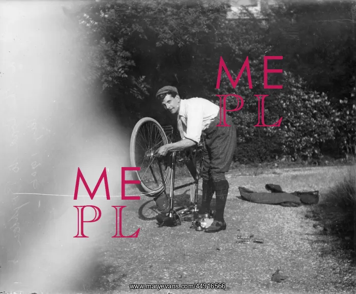 : Puncture (cyclist) on the road to Brighton : Puncture (cyclist) on the road to Brighton