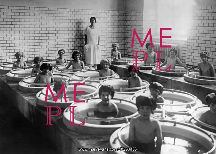 : Pupils bathing, 1927 : Pupils bathing, 1927
