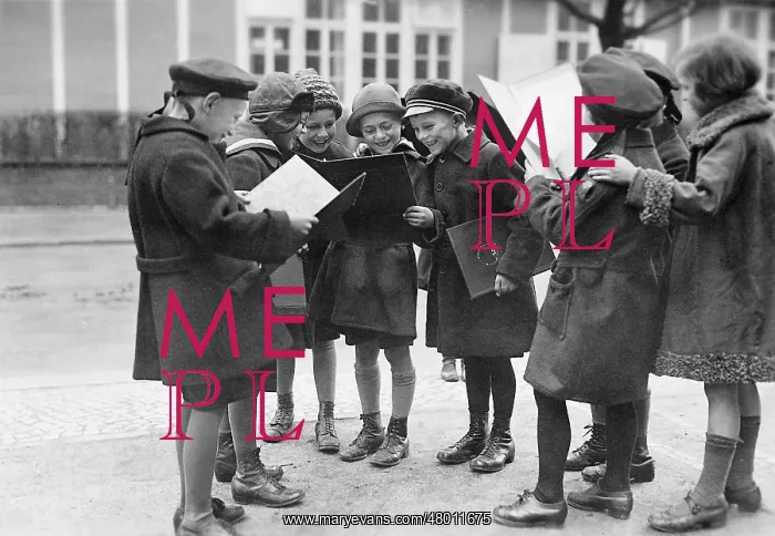 : Pupils compare their grades, 1929 : Pupils compare their grades, 1929