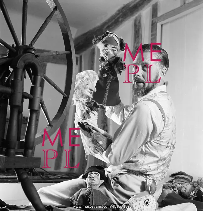 : Puppeteers : Puppeteers