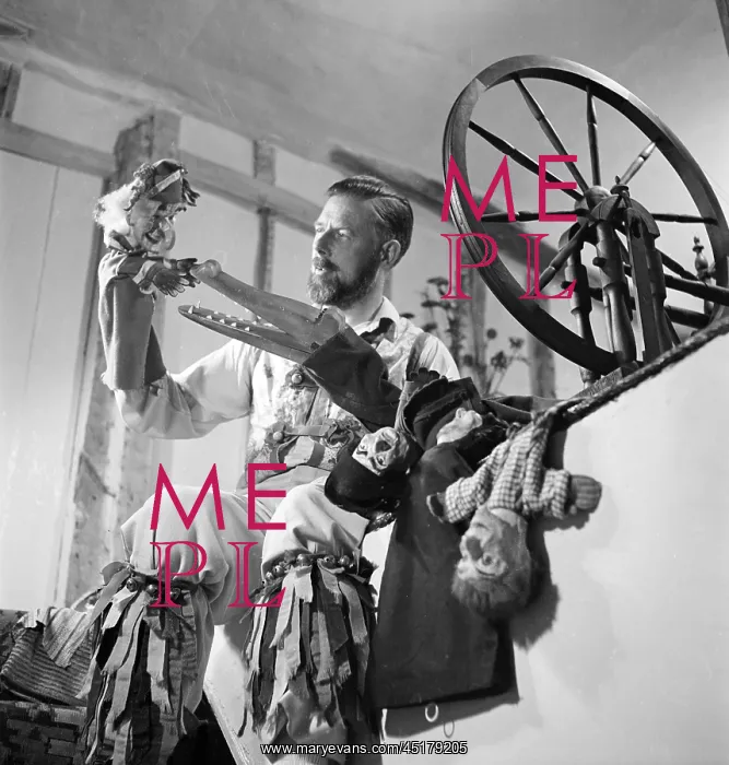 : Puppeteers : Puppeteers