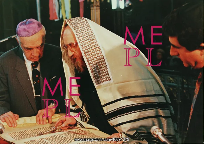 : Purim celebration at the synagogue in Bucharest : Purim celebration at the synagogue in Bucharest