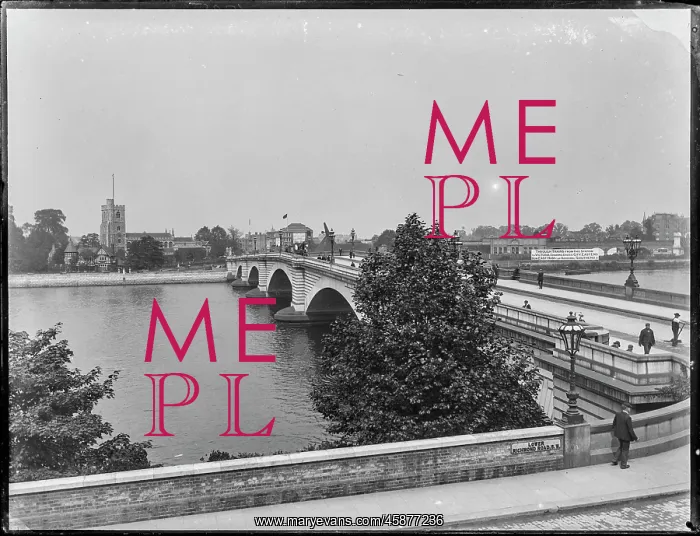 : Putney Bridge, Putney, Wandsworth, London : Putney Bridge, Putney, Wandsworth, London