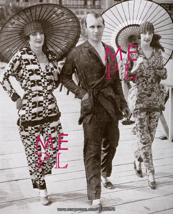 : Pyjama suits at the Venice Lido, 1926 : Pyjama suits at the Venice Lido, 1926
